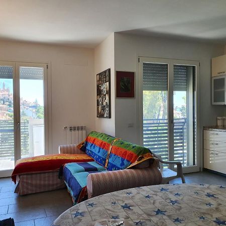 Casa Di Clara Apartment San Bartolomeo Al Mare Exterior photo